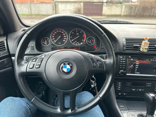 BMW 5 Series foto 6