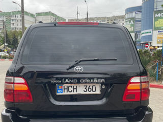 Toyota Land Cruiser foto 3