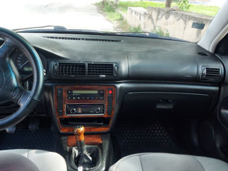 Volkswagen Passat foto 3