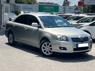 Toyota Avensis foto 1