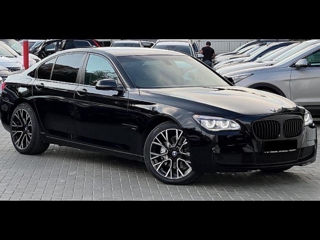 BMW 7 Series foto 2