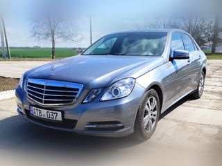 Mercedes E-Class foto 1