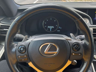 Lexus IS Series foto 8