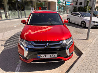 Mitsubishi Outlander foto 3