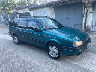 Volkswagen Passat, 1992 г.