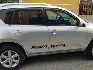 Toyota Rav 4 foto 3