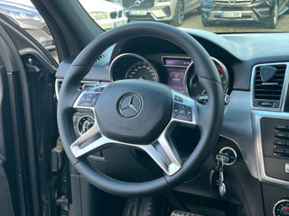 Mercedes M-Class foto 12