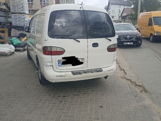 Hyundai H1 foto 1