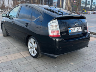 Toyota Prius foto 4