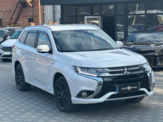 Mitsubishi Outlander foto 3