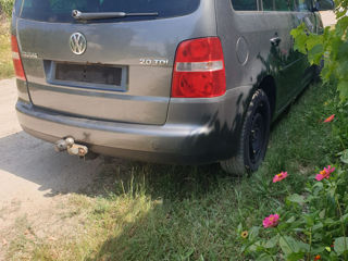 Volkswagen Touran foto 7