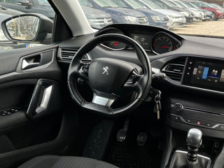 Peugeot 308 foto 17