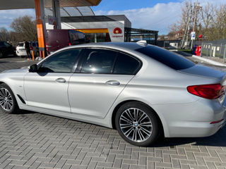 BMW 5 Series foto 4