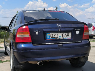 Opel Astra foto 9