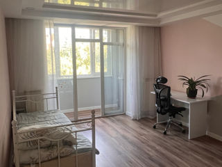 2-комн. кв., 56 м², 3/5 эт.