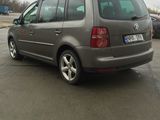 Volkswagen Touran foto 7