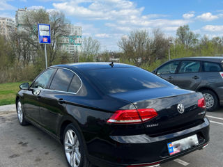 Volkswagen Passat foto 3