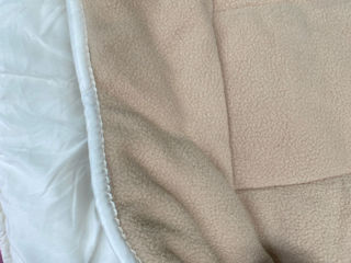 Новое одеяло легкое и теплое, на холофайбере, 1,5м х 2 м