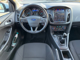 Ford Focus foto 11