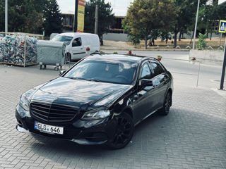 Mercedes E-Class foto 2