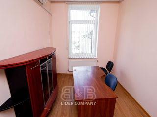 Spatiu comercial 440 mp Reparat Buiucani sculeni str. Mesager foto 11