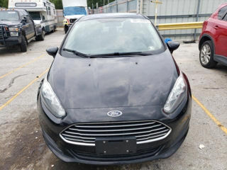 Ford Fiesta foto 2