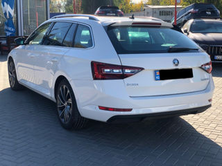 Skoda Superb foto 3