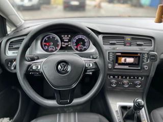 Volkswagen Golf foto 7