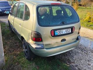 Renault Grand Scenic foto 2