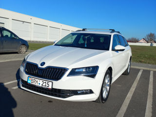 Skoda Superb foto 3