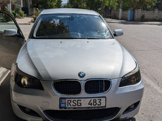 BMW 5 Series foto 3