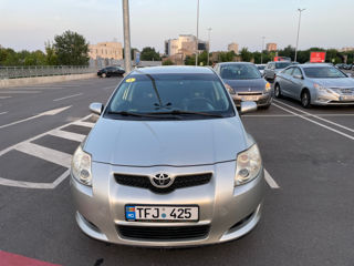 Toyota Auris foto 2