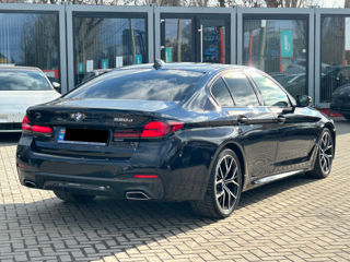 BMW 5 Series foto 4