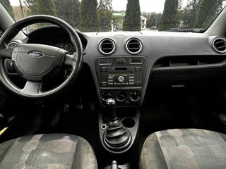 Ford Fusion foto 11