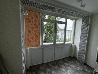 Apartament cu 2 camere, 55 m², Poșta Veche, Chișinău foto 3