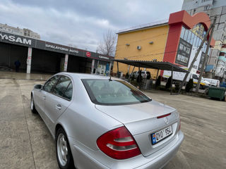 Mercedes E-Class foto 8