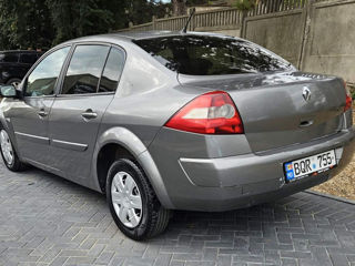 Renault Megane foto 5