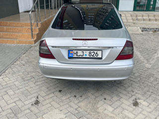 Mercedes E-Class foto 3