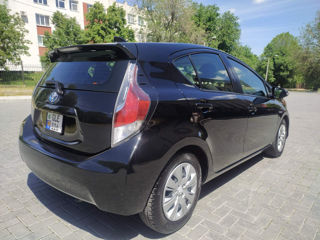 Toyota Prius c foto 4