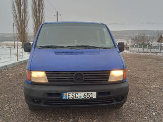 Mercedes Vito foto 2