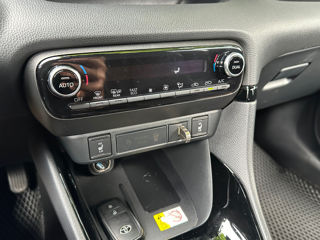 Toyota Yaris foto 14