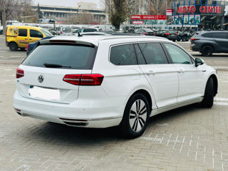 Volkswagen Passat foto 4