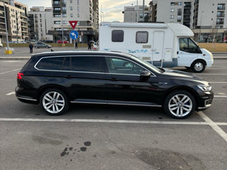 Volkswagen Passat foto 3