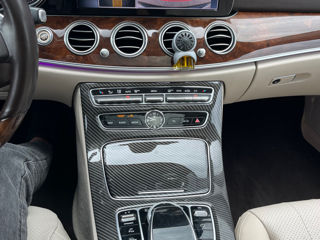 Mercedes E-Class foto 6