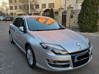 Renault Laguna foto 2