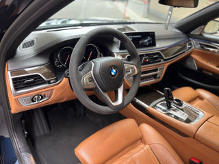 BMW 7 Series foto 6