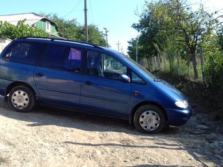 Volkswagen Sharan foto 4