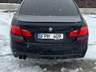 BMW 5 Series foto 4