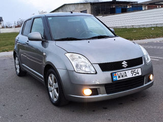 Suzuki Swift foto 4