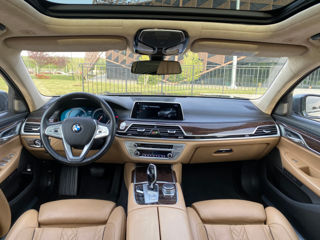 BMW 7 Series foto 7